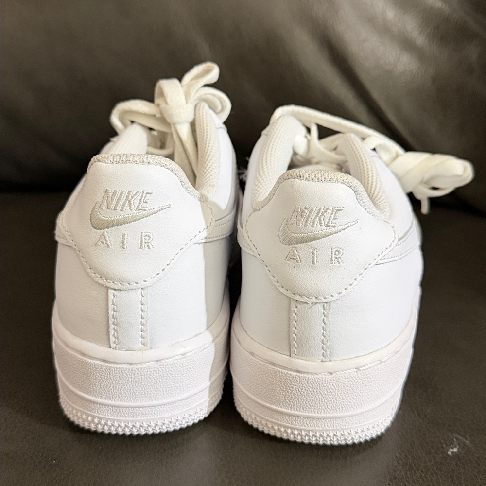 NWOB Nike Air Force 1 Low White Sneakers size 6Y - Picture 4 of 6